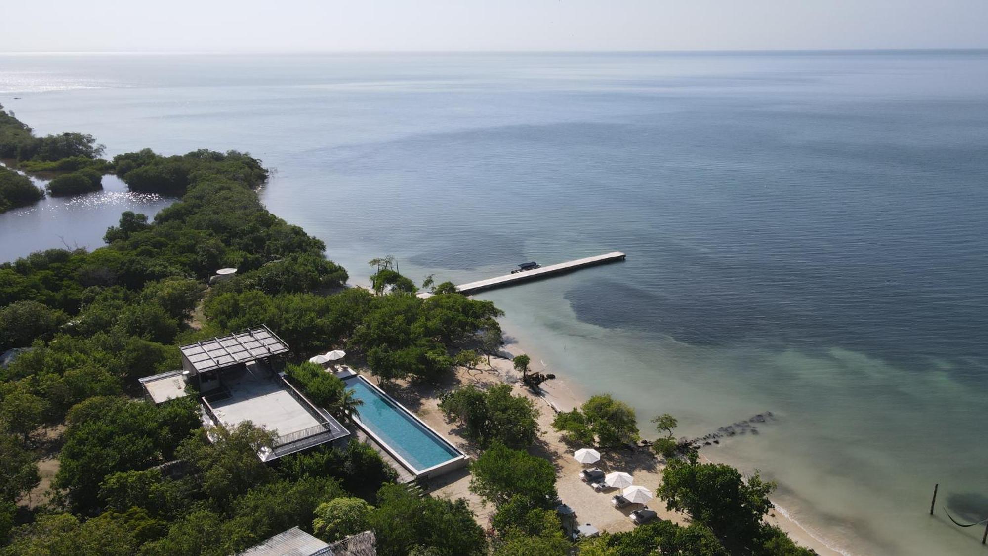 Sabai Beach Hotel Isla Barú エクステリア 写真