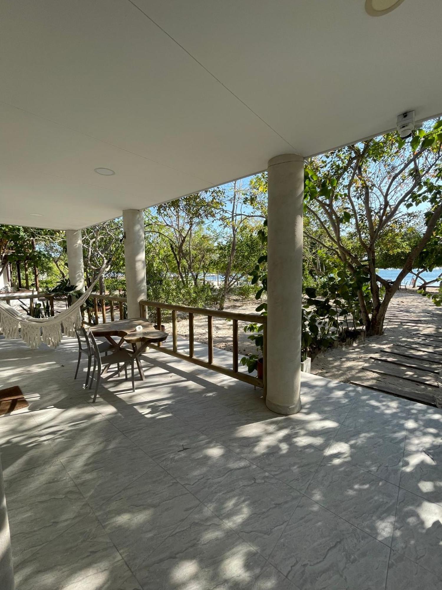 Sabai Beach Hotel Isla Barú エクステリア 写真