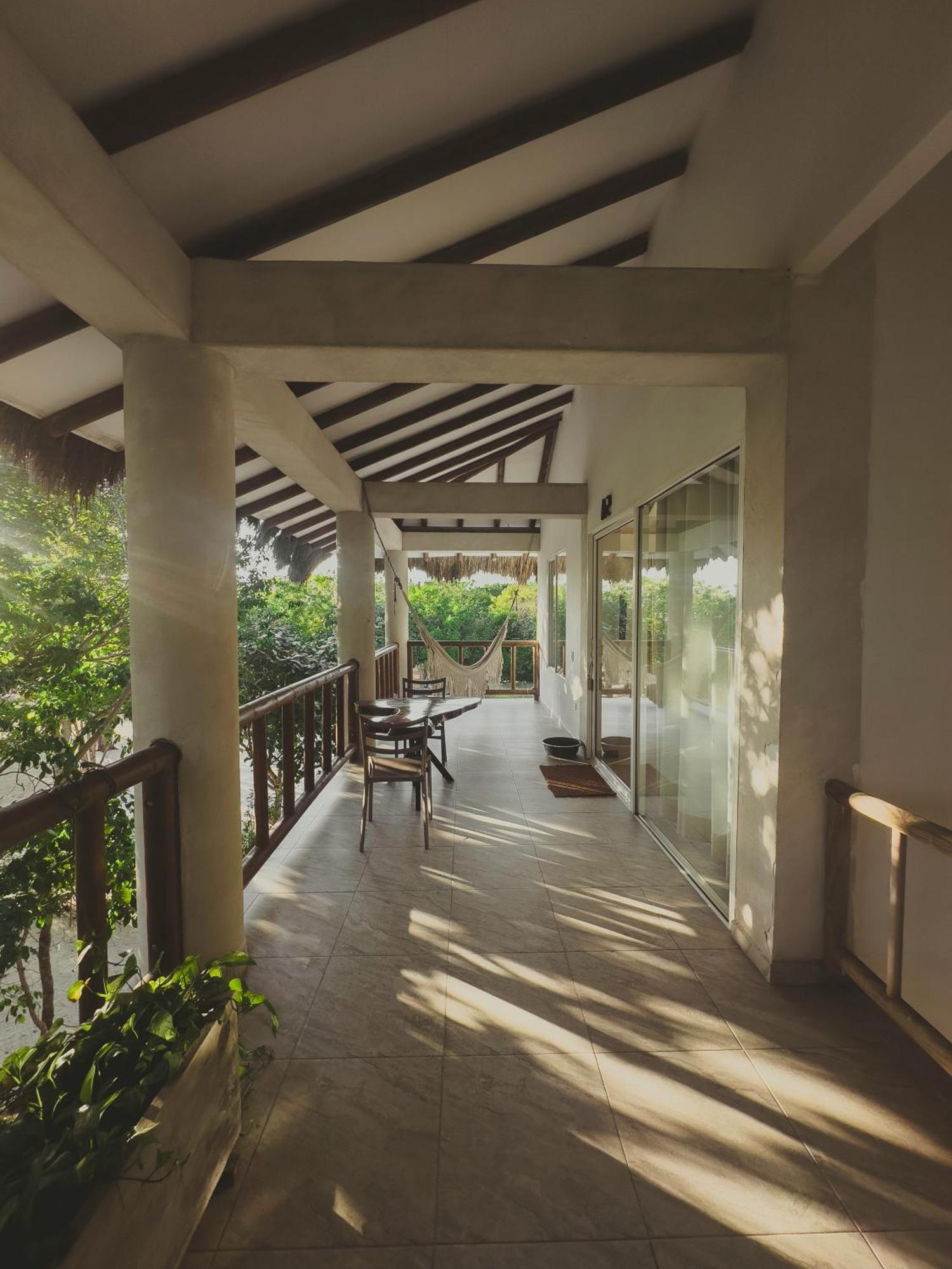 Sabai Beach Hotel Isla Barú エクステリア 写真