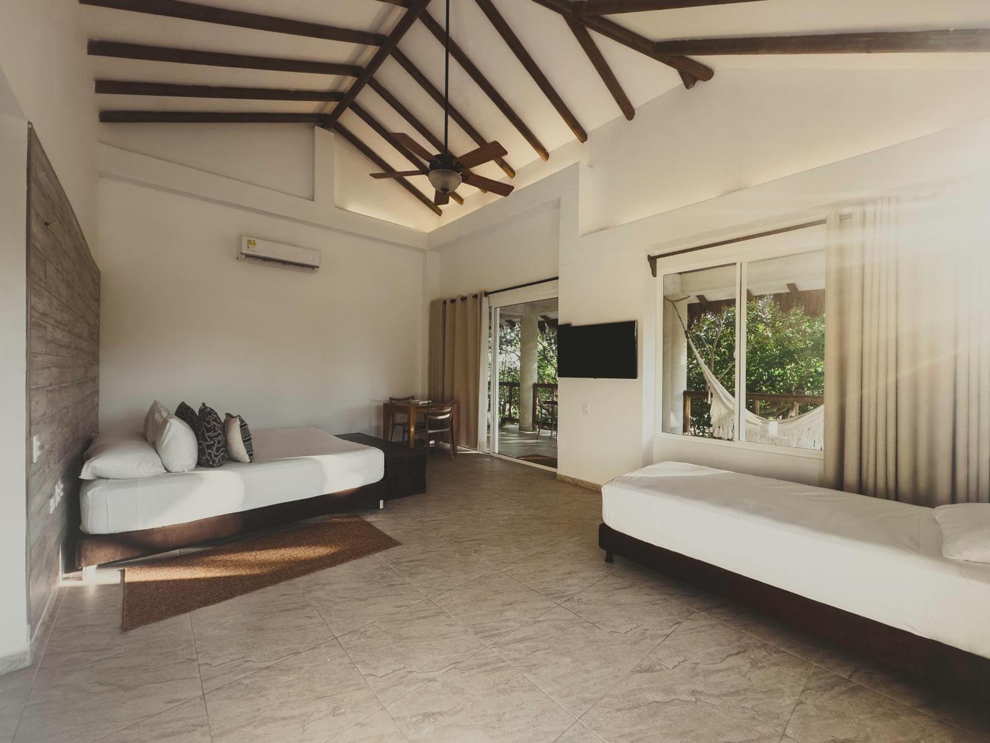 Sabai Beach Hotel Isla Barú エクステリア 写真