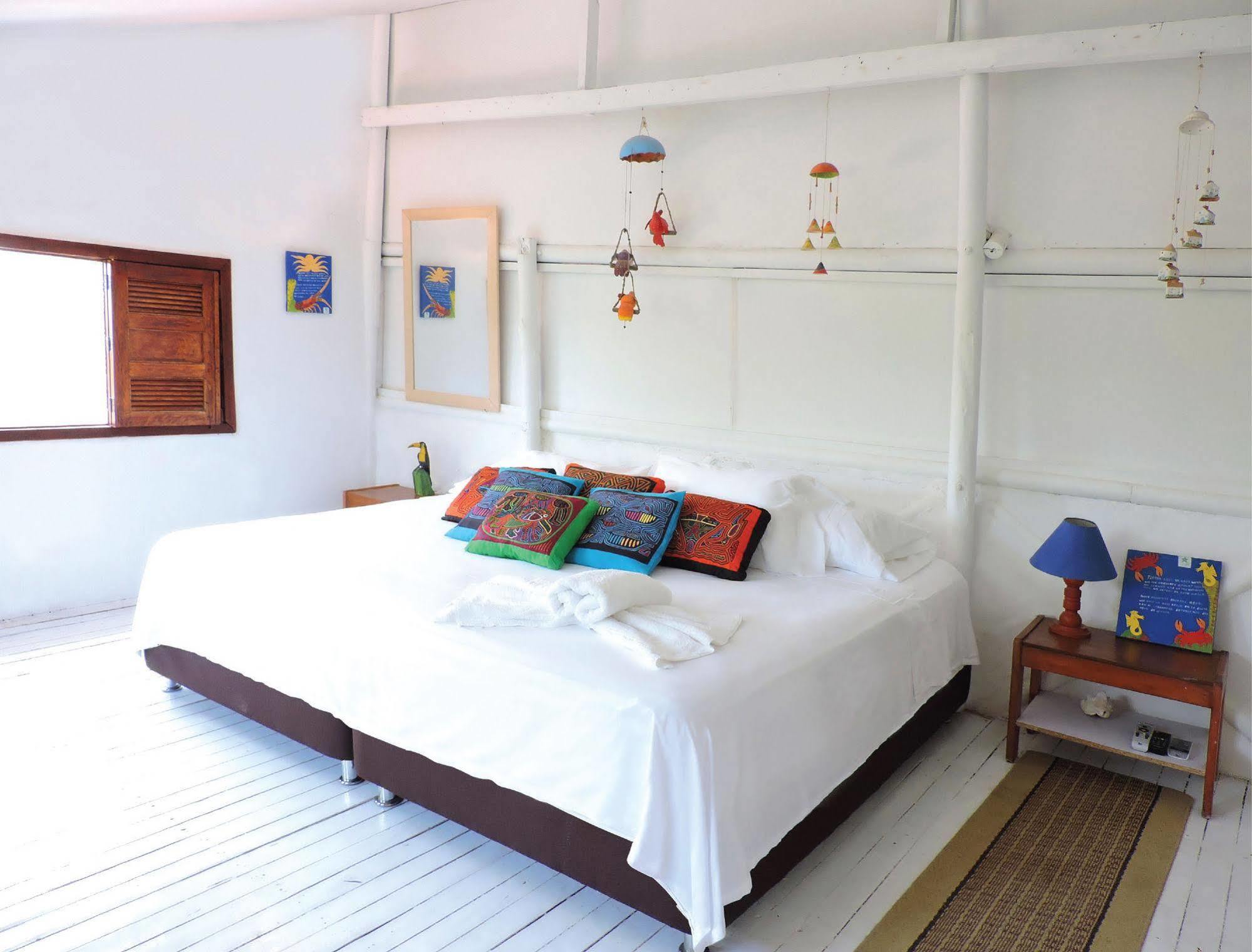 Sabai Beach Hotel Isla Barú エクステリア 写真