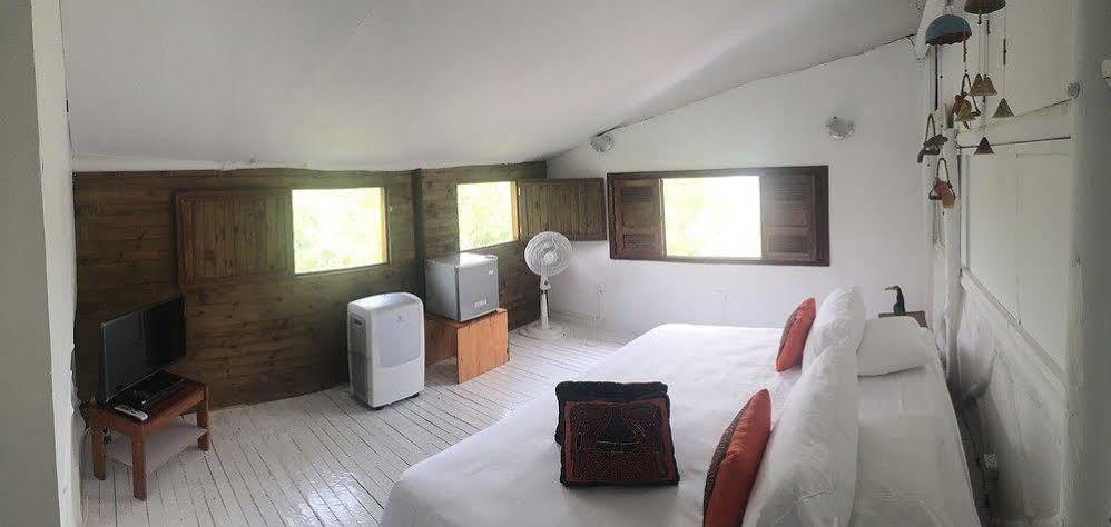 Sabai Beach Hotel Isla Barú エクステリア 写真